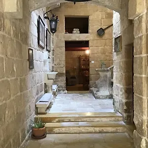https://17jh-johanniterritter-haus-mit-charme-und-charakter-in.hotelssaintjulians.com