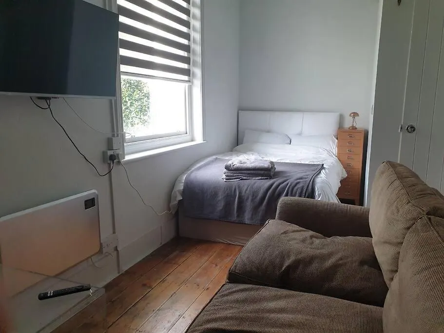 Apartmán 4 Quiet Compact Studio With Garden View - Best Location - Comfortable - Quiet Hove